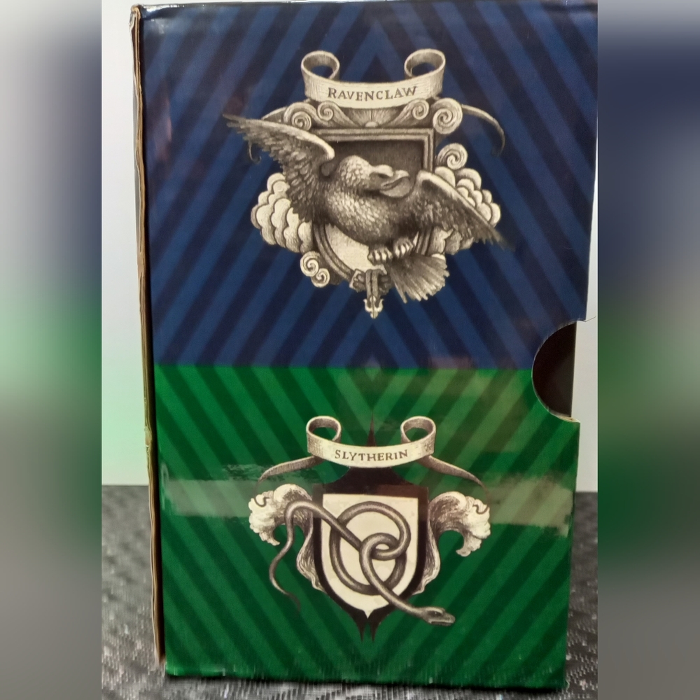 Harry Potter The Complete Series Books Boxed Set - Picture 6 of 8